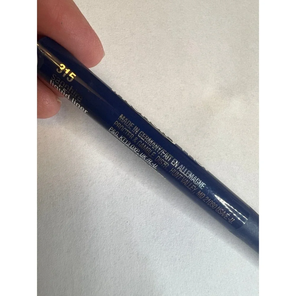Covergirl‎ Intensity Me! Liquid Eyeliner